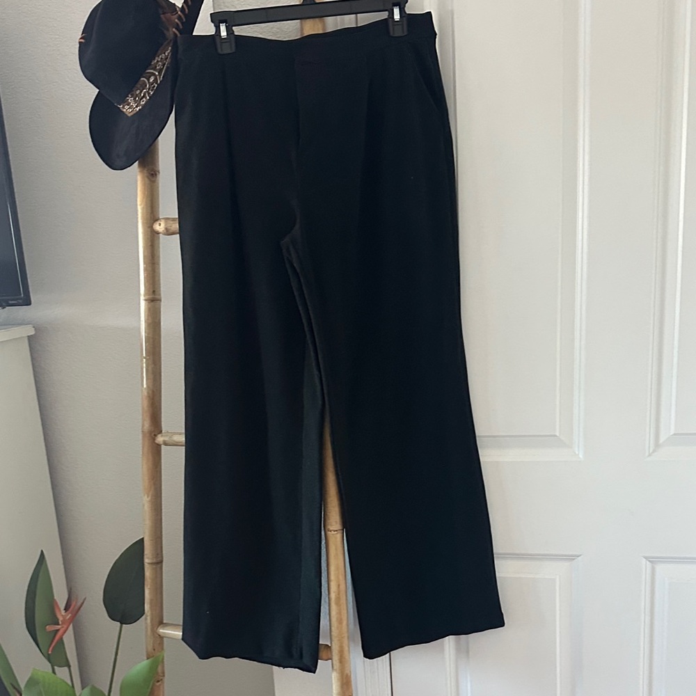 Vuori Black(charcoal) Wide-Leg Trousers
